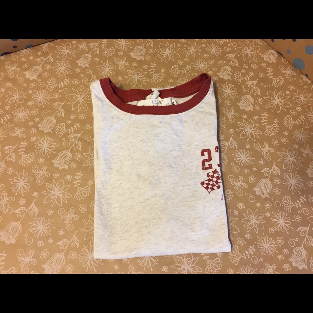 LOGG H&M Tee! Men’s Medium!!